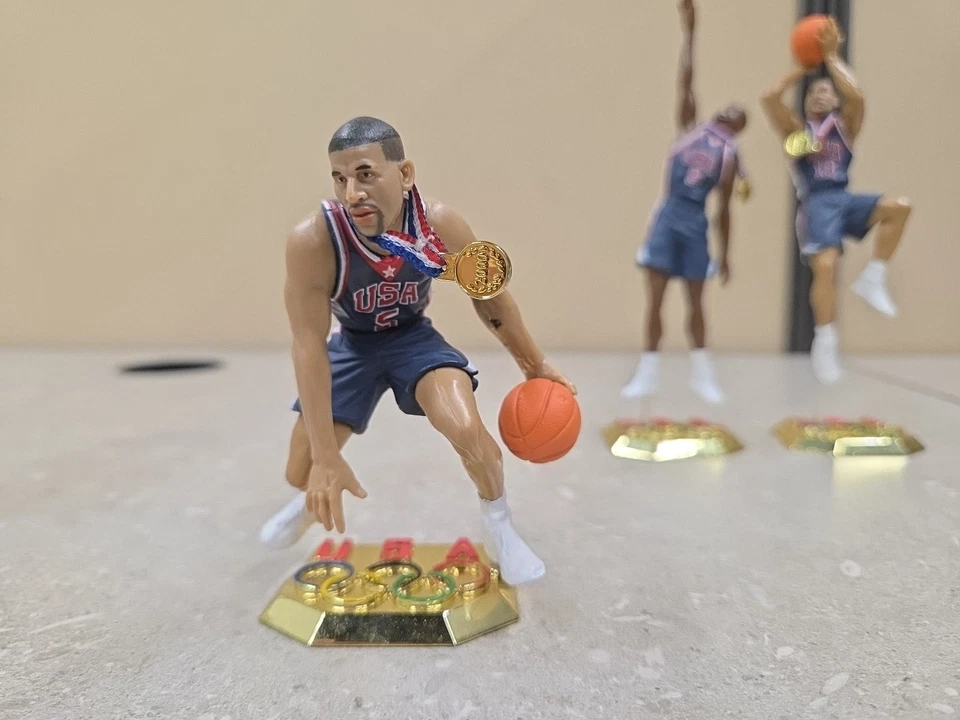 Lote de alineación inicial del equipo dorado olímpico de baloncesto de Estados Unidos 2000 Kidd Duncan Carter Foto 2 de 4