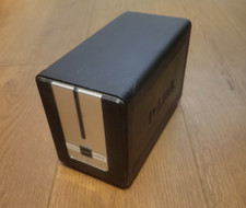 NAS D-Link model DNS-323 up to 1.5TB RAID storage unit