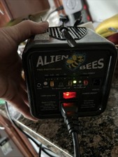 Paul C Buff Alien Bees B800 320WS Pro Photoflash Working