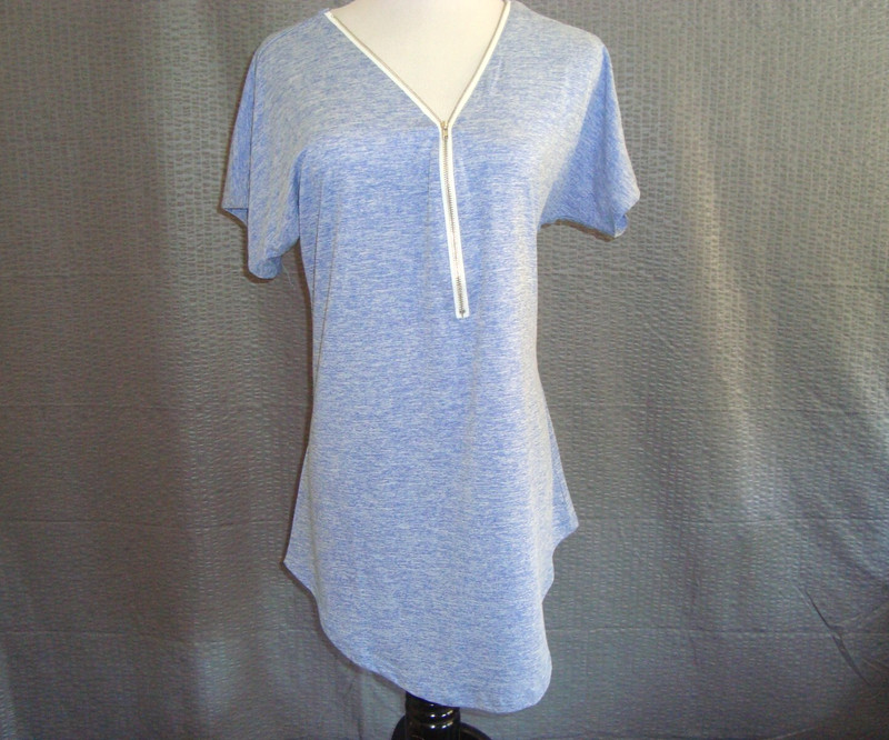 NWT Badasha Blouse/ Top Short Sleeves Zip V-Neck Tunic Blue Size L