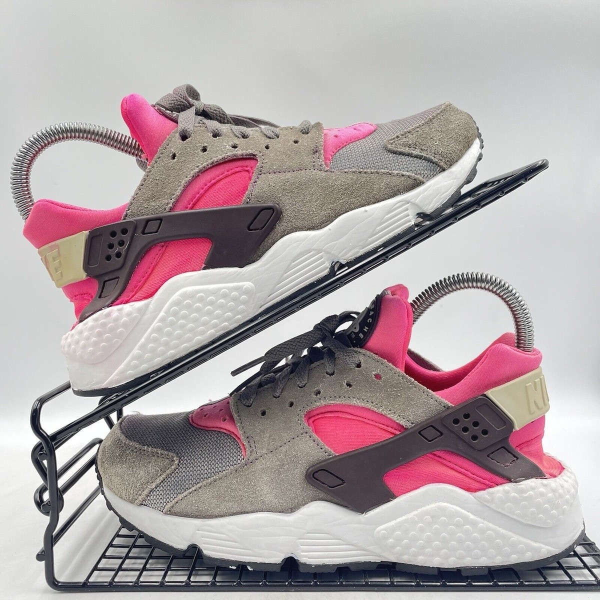 NIKE AIR HUARACHE GREY TRAINERS SIZE UK SUEDE PINK GYM RUNNING  634835-066