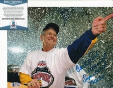 DICK VERMEIL signed (ST LOUIS RAMS) Football 8X10 photo BECKETT BAS V76462 DICK VERMEIL signed (ST LOUIS RAMS) Football 8X10 photo BECKETT BAS V76462