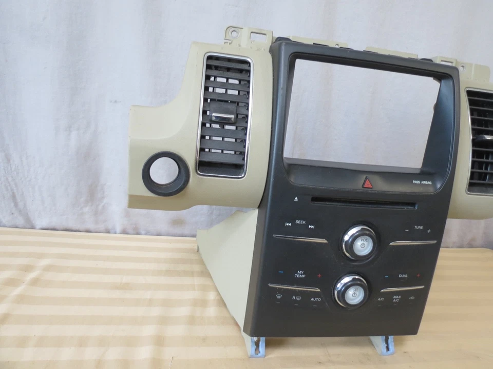 13 2013 Ford Flex Media Equipment Climate Radio Panel Screen DA8T-18A802-BL - Image 3 of 4