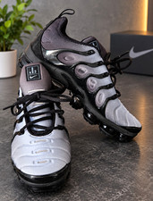 Nike Air VaporMax Herren Sneaker Low Top Grau/Schwarz EU 43 gepolstert