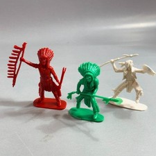 Vintage Plastic Cowboys Western Indians Native Toy Figures Lot Marx mpc Utes
