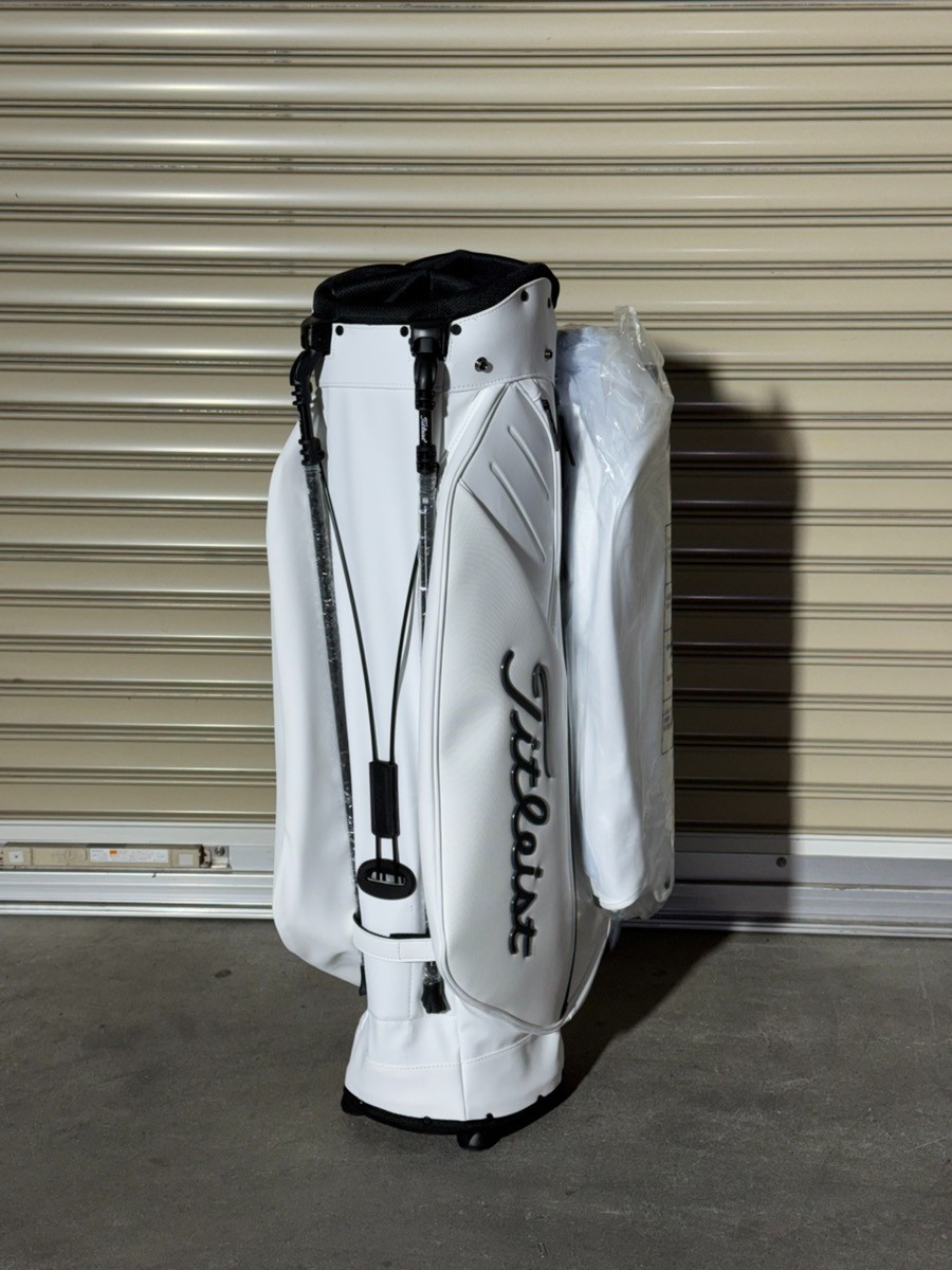 Titleist TB22SX ホワイトキャディバッグ TITLEIST Golf Men's Stand Caddy Bag 9 x 47 Inch 3.4kg White Black