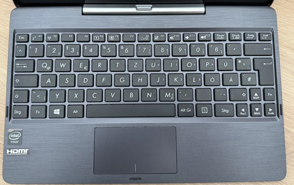 ASUS Transformer Book T100TAF 2-in-1 Tablet / Laptop - Bild 4 von 4