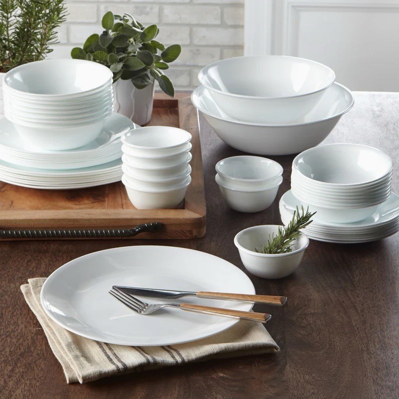 Corelle Winter Frost White, Chip Resistant, 50-Piece Dinnerware Set Brand New
