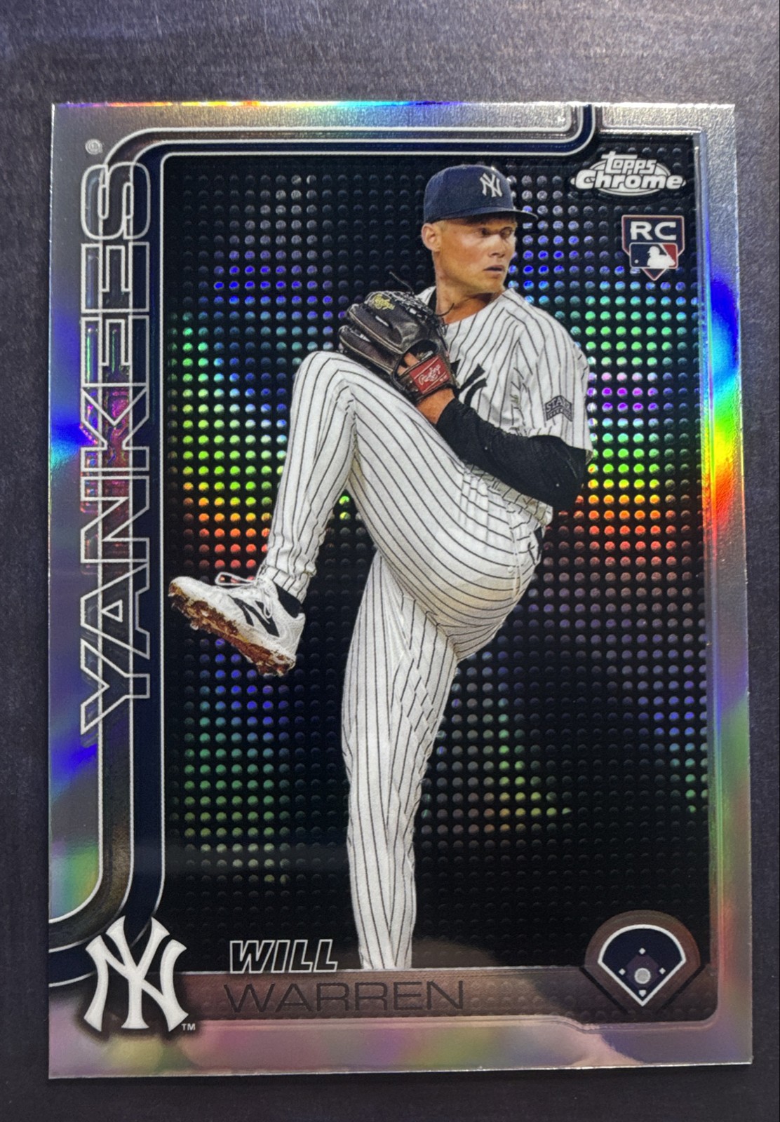 2025 Topps Chrome - Will Warren #81 Lightboard Logo Refractor (RC)