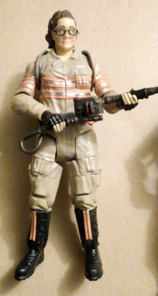 Lote de 2 bonecos colecionáveis 2016 Ghostbusters: Abby Yates & Erin Gilbert 6" - Imagem 2 de 4