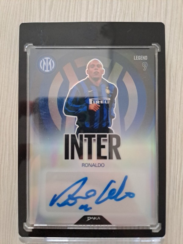 RONALDO R9 Auto /10 DAKA Inter Milan Legend Autograph Card 02/10 Phenomenon