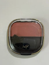 Max Factor - Natural Brush On Satin Blush - 205 Tea Rose Sealed! Vintage