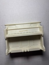 Sylvanian Families Calico Critters - White Piano Epoch