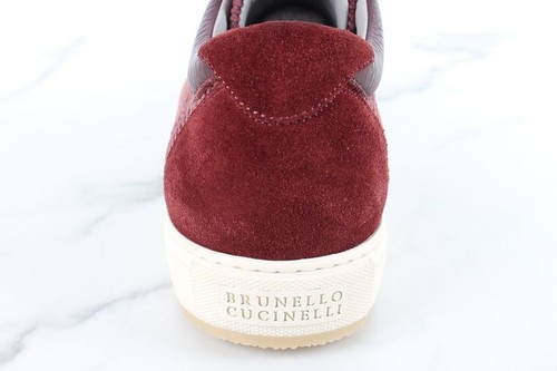 Pochette Uomo Brunello Cucinelli – Nuovo Con Etichetta – Stampa Medaglione Arancione/Rosso – 280