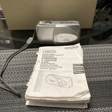 Olympus Camedia D-560 Zoom 3.2MP Digital Camera - Silver - Tested  Working READ