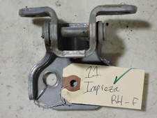 2011 Impreza RH-F Door Hinge (2)