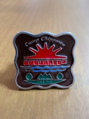 DSQUARED 2 Belt Buckle Pin Badge with Box D2 Camp Chippewa Limited VHTF 2000 00s