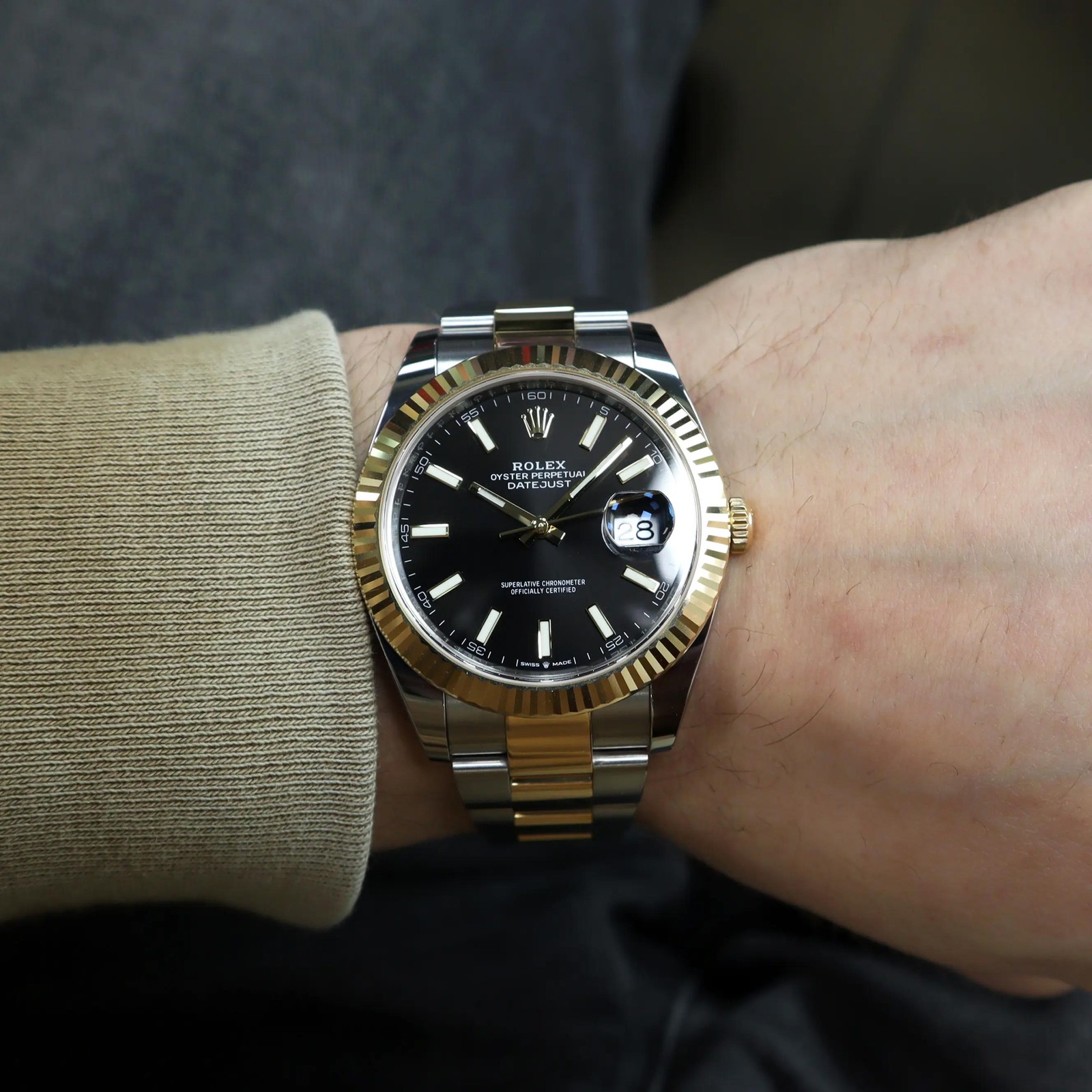 2025 New Rolex 126333 Datejust 41mm 18K Yellow Gold Steel Black