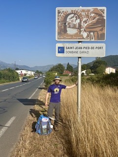 LE chapeau iconique de la marche de 750km contre le cancer