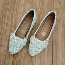 SIFAYF Pearl Embellished Cream Tweed Flats – Size 9 – Elegant Woven Design