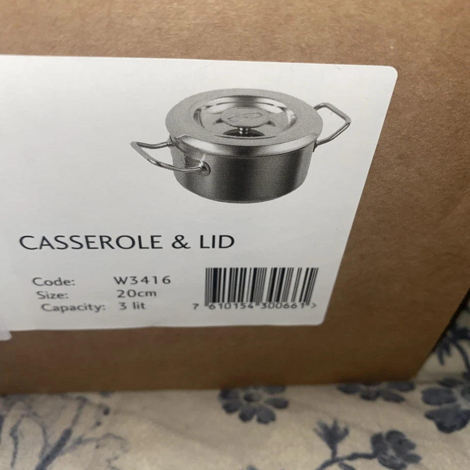 Aga Cookshop Casserole Saucepan And  Lid 20 Cms 3 Litre - Image 2 of 2