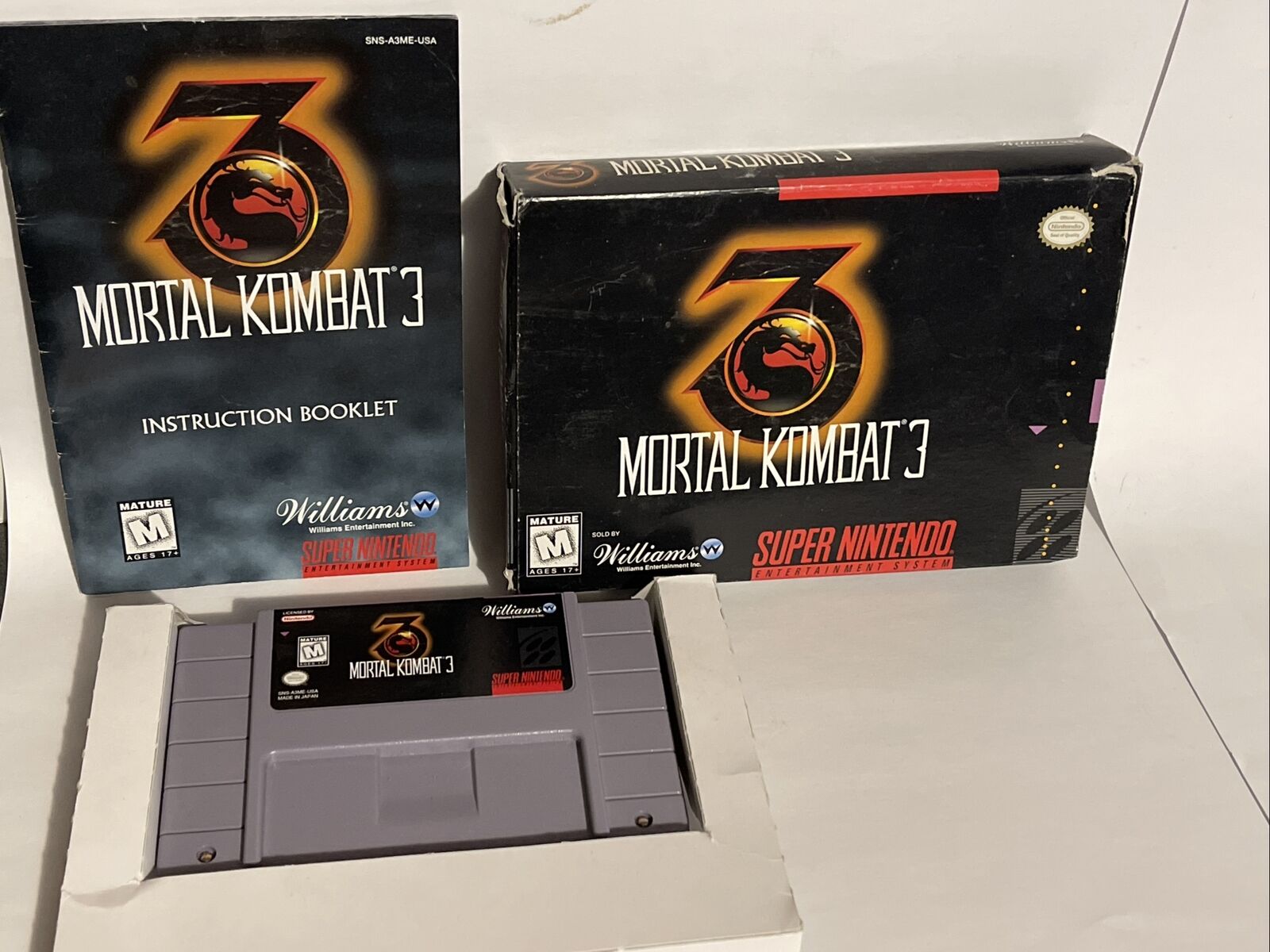 ULTIMATE MORTAL KOMBAT 3 SNES SUPER NINTENDO- CIB COMPLETE W/ BOX & MANUAL