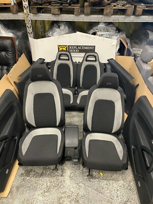 VW Scirocco III 3 137 138 Ausstattung Sitze schwarz grau Alcantara R-Line