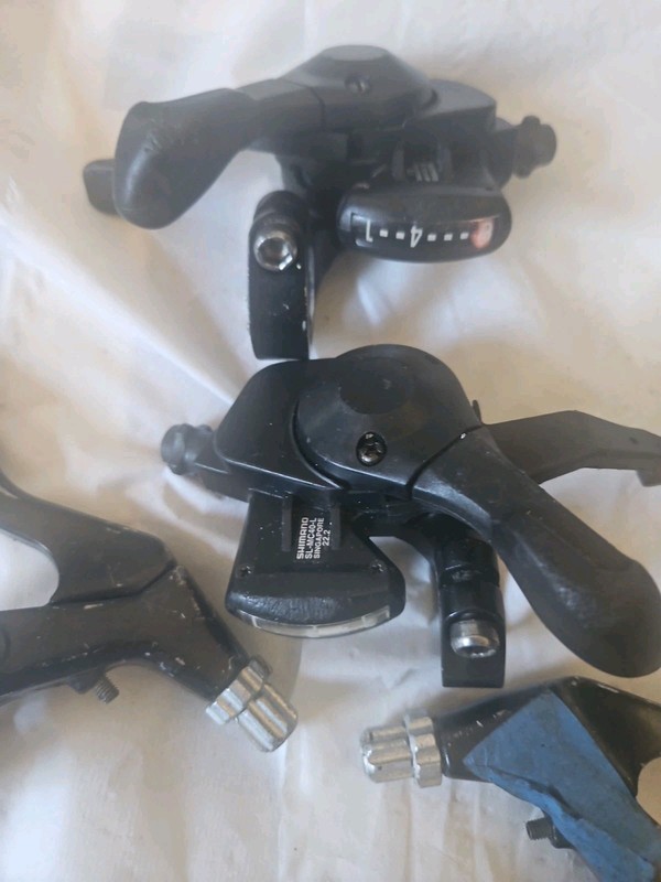 Shimano 8 Speed Shifter SL MC40 &Brake Levers Black Strong Action
