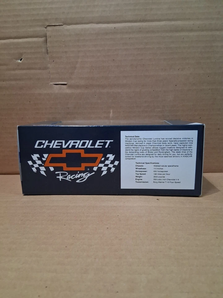 Chevy Lumina 1993 con monograma Revell Dale Earnhardt #3 Foto 4 de 4