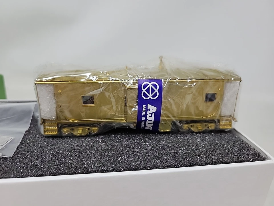 Overland Models Brass OMI-3870 HO D&H Delaware Hudson Bay Window Caboose NOS - Image 3 of 4