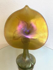 Carl Radke Golden Iridescent Jack in the Pulpit Artglass