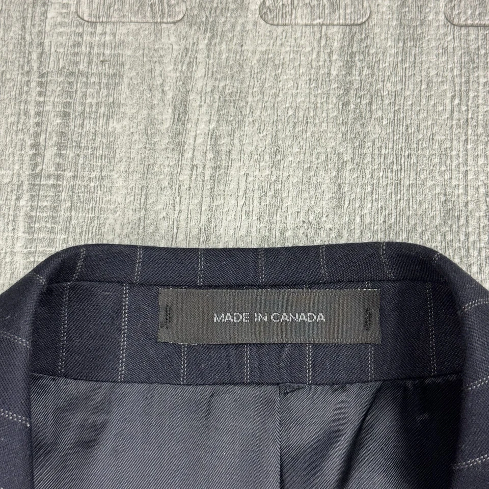 TRAJE DE COLECCIÓN Y2K DKNY PARA HOMBRE 2 PIEZAS AZUL MARINO OSCURO RAYAS TALLA 38R 32" CINTURA Foto 4 de 4