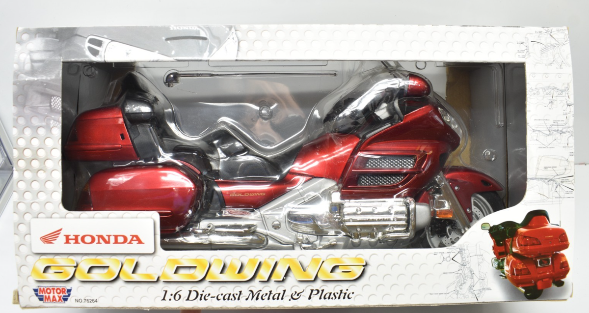 Red Honda Goldwing 1800 1/6 Motorcycle Diecast Metal Plastic Model