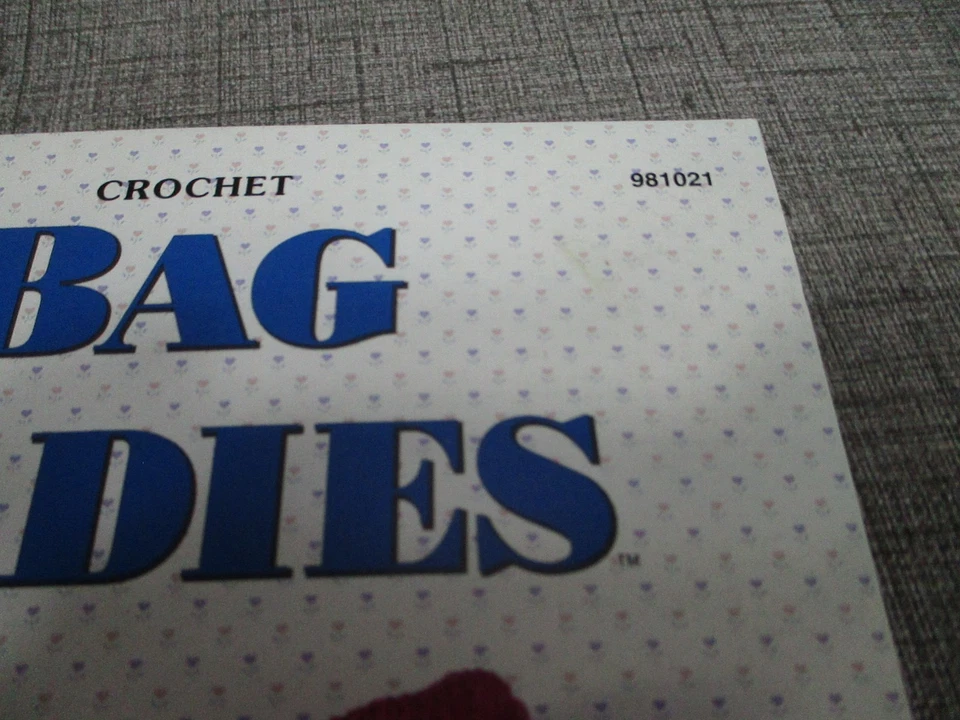 Crochet Bag Ladies By Virginia Zartman The Needlecraft Shop 1998 Booklet - Image 3 of 4