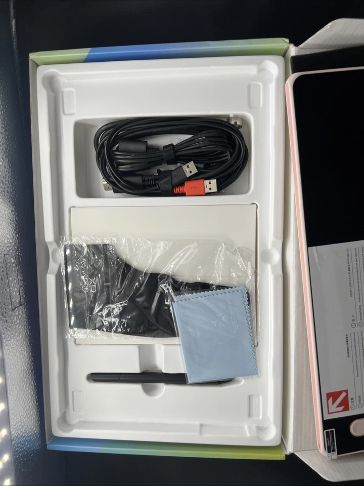 XP-PEN Artist 12 Pen Display 11.9" Drawing Tablet with Pen, Pink 2nd Gen) - Image 3 of 3