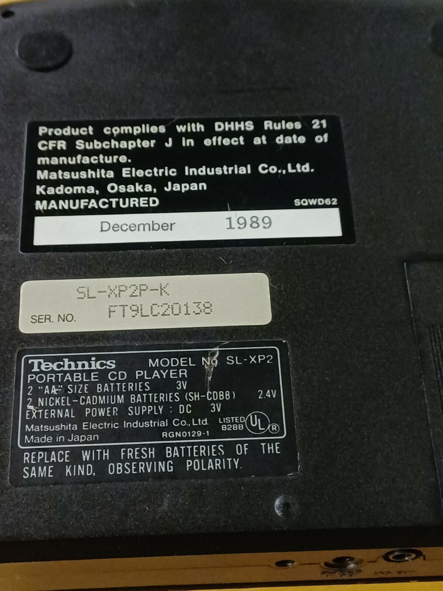 Vintage Technics SL-XP2 Portable CD Player Japan Made December