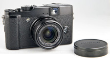 Fujifilm X10 12.0MP 4x Optical Zoom EXR-CMOS f2.0-f2.8 Digital Camera
