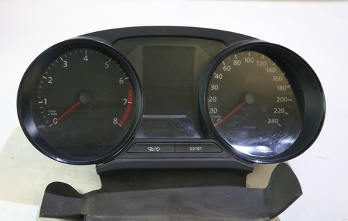 8678 VW Polo V 6C Kombiinstrument Tacho 6C0920730B Benzin Schalttafeleinsatz