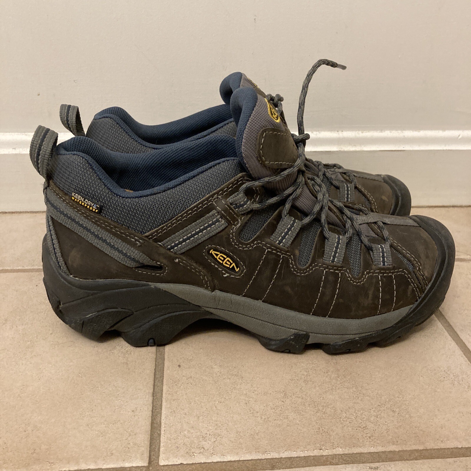 Scarpe da trekking Keen stivali 1002363 uomo taglia US 9 marroni ottime $145