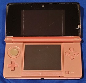 NINTENDO 3DS PINK TESTED  WORKING With 5  3ds Games, 18 Ds Games 