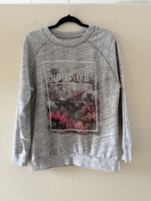Hollister Women's Gray Long Sleeve Lightweight Sweatshirt with Floral Design Med