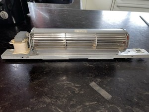 Gaggenau Nr. EB241111 Kühl Gebläse Querstrom Lüfter 1/2