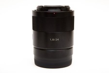 【美品】Sonnar T＊ E 24mm F1.8 ZA｜SEL24F18Z Sony Sonnar T* E 24mm F1.8 ZA Lens | SEL24F18Z Japan