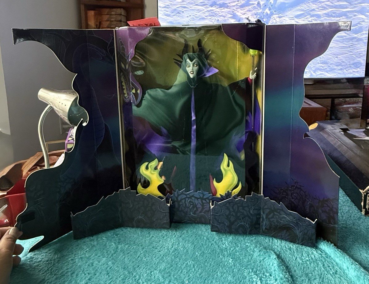 Disney MALEFICENT 40th Anniversary Collector Doll Great Villains