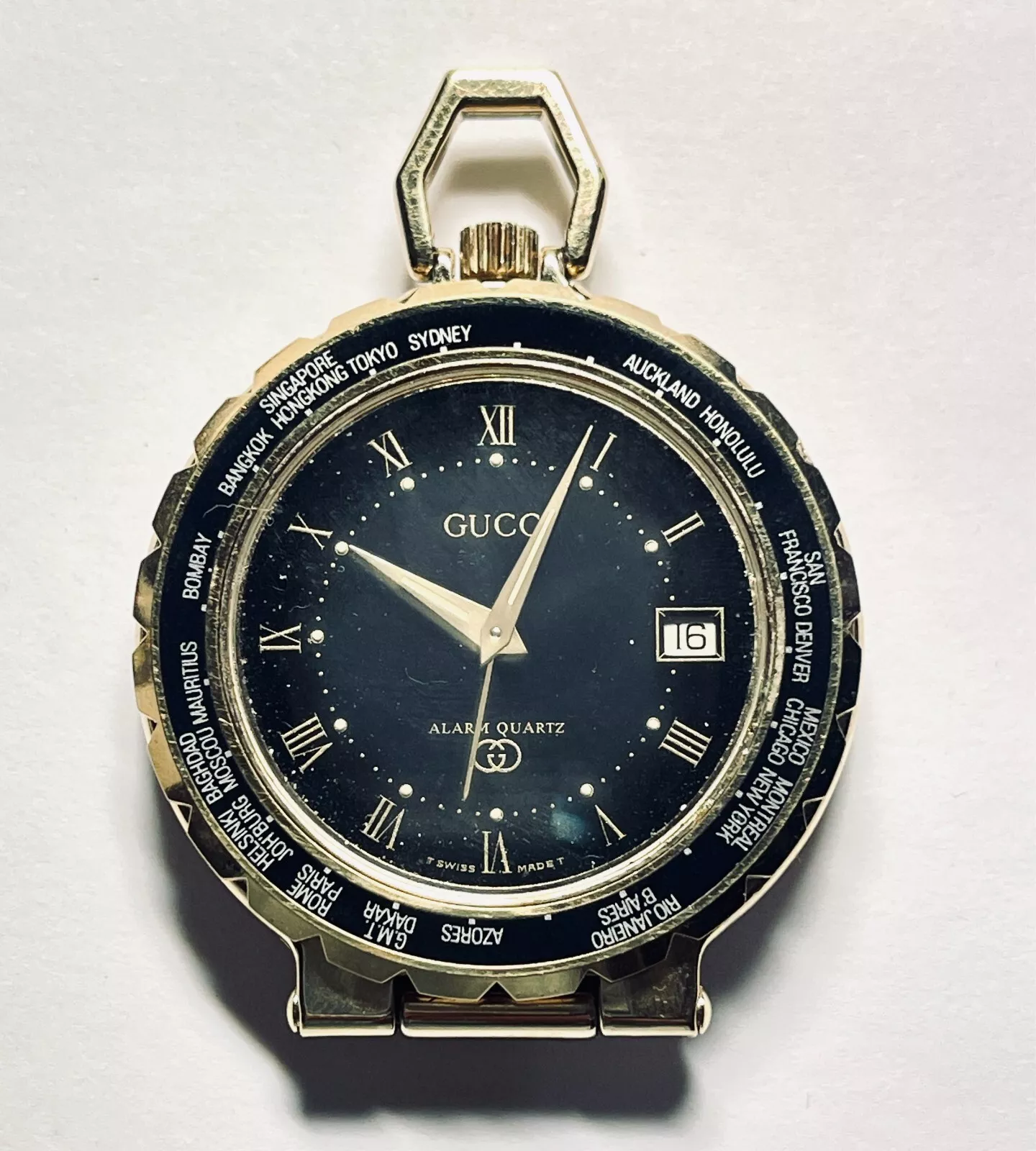 Montre GUCCI Vintage World Alarm Quartz Or Noir PIÈCES ou à REPARER, EN L'ÉTAT