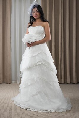 white christmas dresses Sparkly Midi Wedding Dress Ramona US 18 main image 1