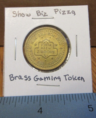 Vintage SHOWBIZ PIZZA PLACE Brass Token / Coin | eBay