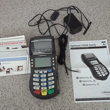 Hypercom Model T4230 Optimum Series Credit Card Reader With Box, Cords, & Papers