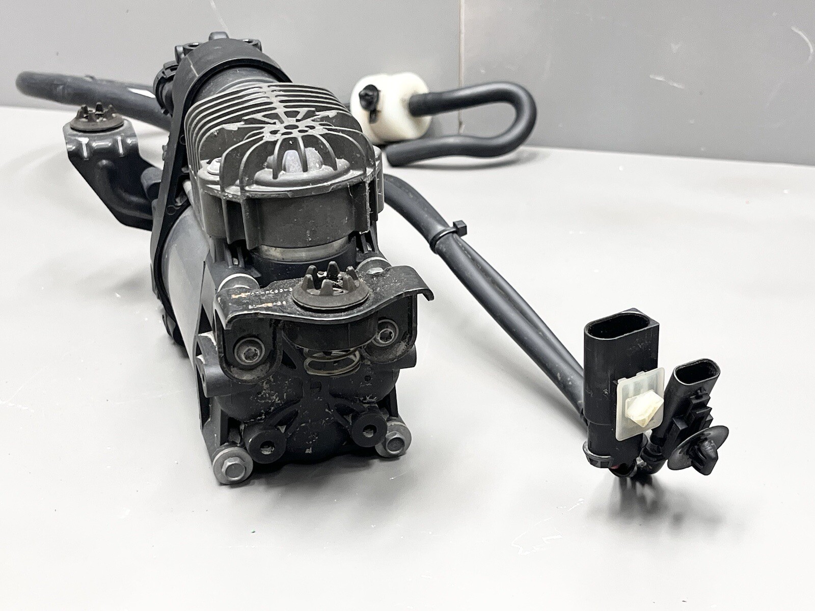 ⭐️2017-2020 MASERATI LEVANTE AIR RIDE PUMP SUSPENSION LEVELING COMPRESSOR M161