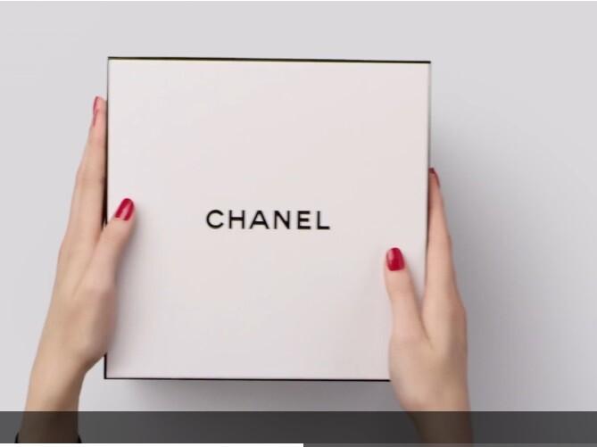 CHANEL beauty make box 非売品　大サイズ CHANEL Big Gift Box 21cm x 21cm x 8cm BIG Size | eBay